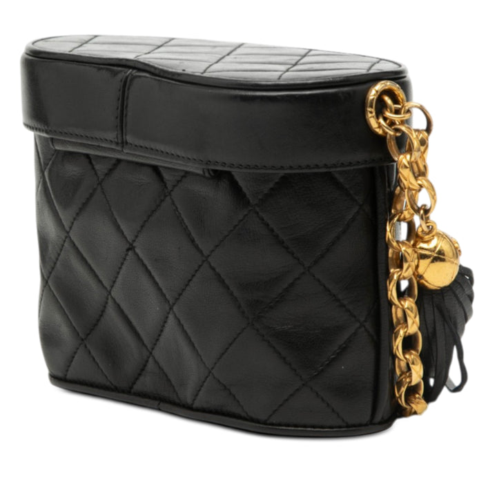 Chanel CC Matelassé Cuir d’agneau Pompon Vanity