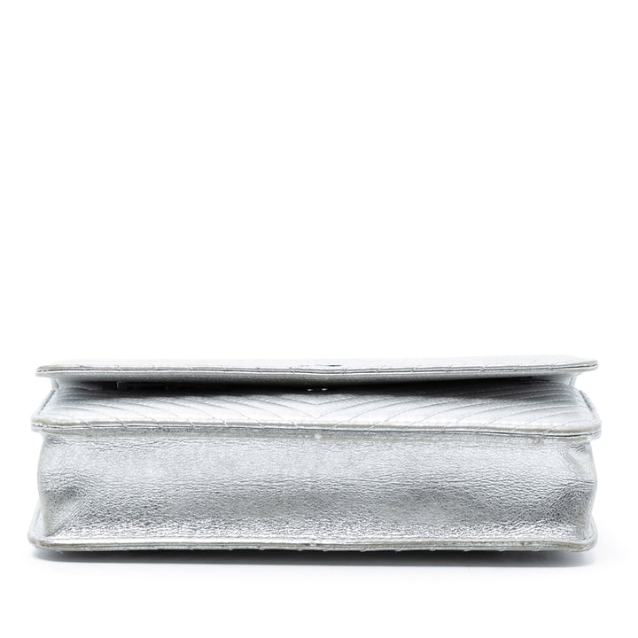 Chanel CC Chevron Metallic Cuir d’agneau Wallet on Chain