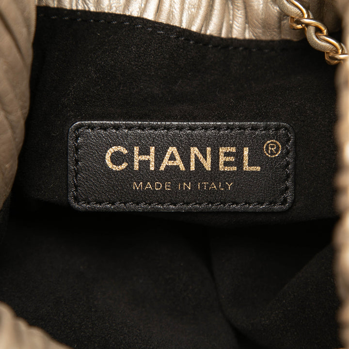 Chanel Small Metallic Cuir de veau Coco Pleats Drawstring Sac à dos