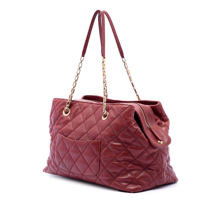 Chanel Medium Matelassé Cuir de veau Retro Cabas chaîne