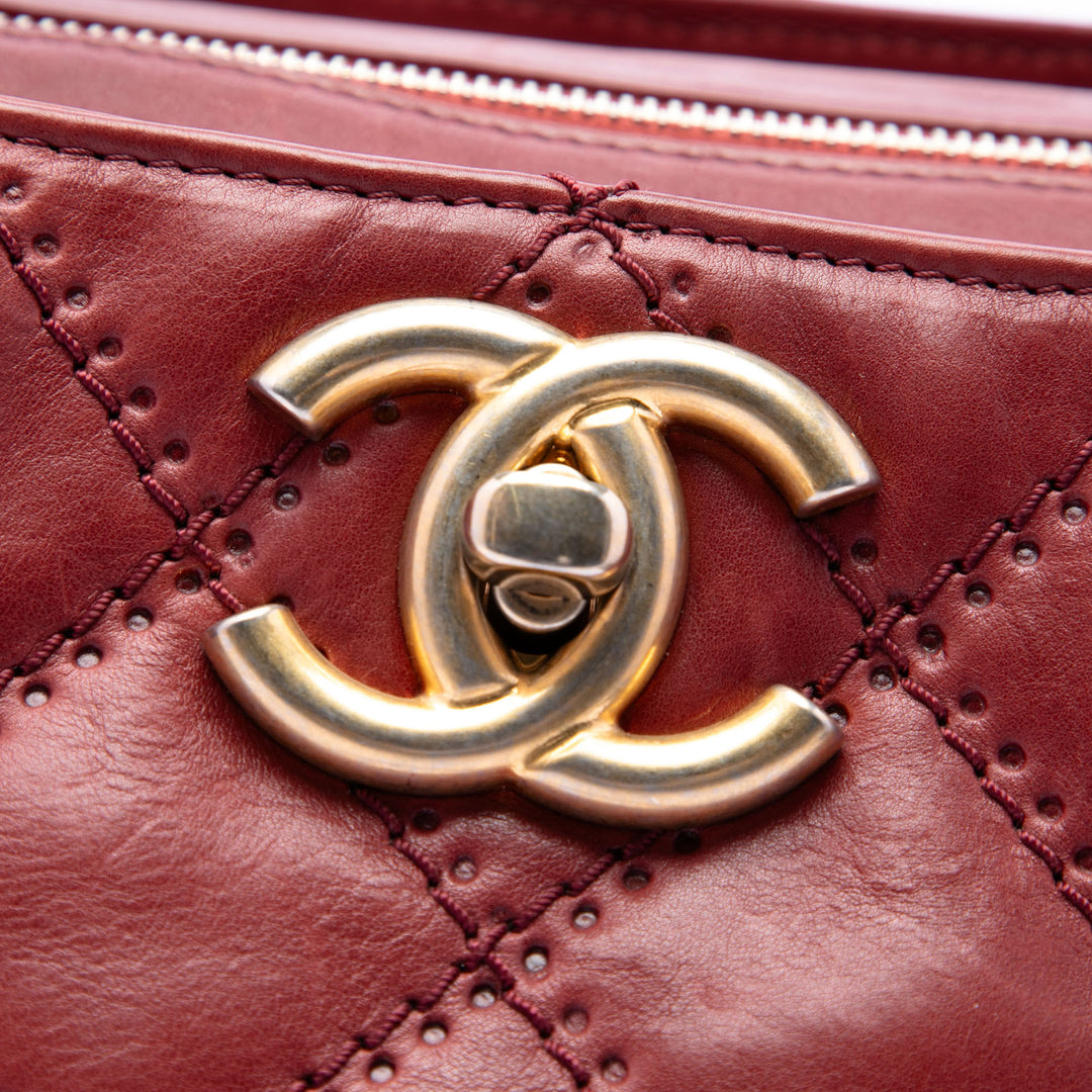 Chanel Medium Matelassé Cuir de veau Retro Cabas chaîne