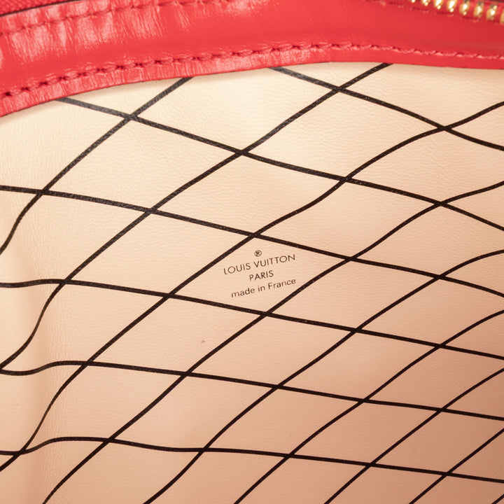Louis Vuitton Monogram Vernis Trunk Pochette Rouge – GABY PARIS Authentique