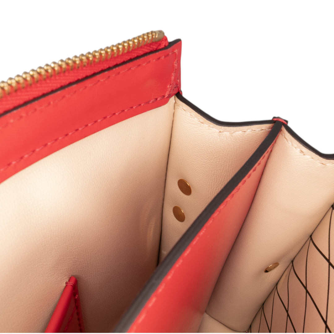 Louis Vuitton Monogram Vernis Trunk Pochette Rouge – GABY PARIS Authentique