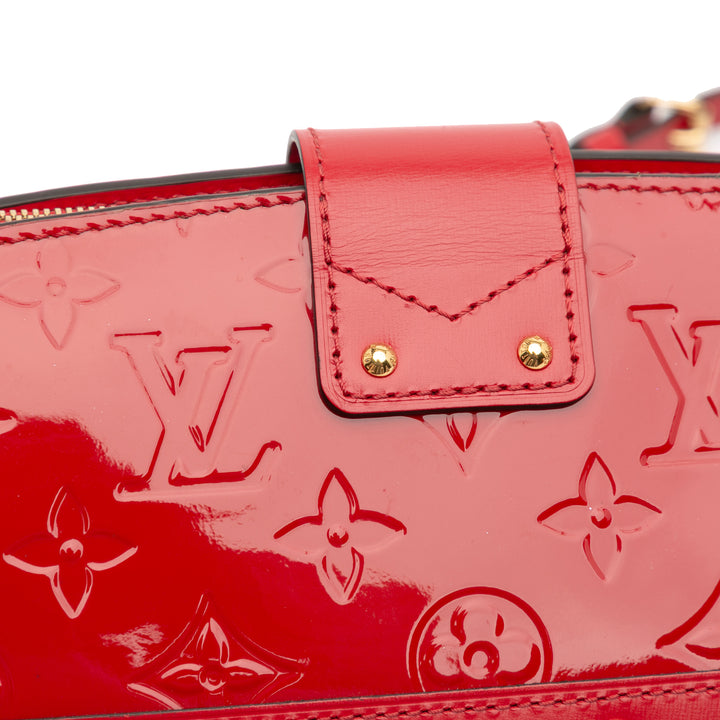 Louis Vuitton Monogram Vernis Trunk Pochette Rouge – GABY PARIS Authentique