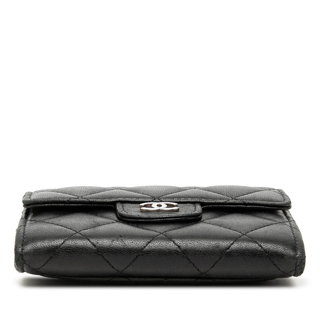 Chanel Classic Cuir d’agneau à rabat Card Holder