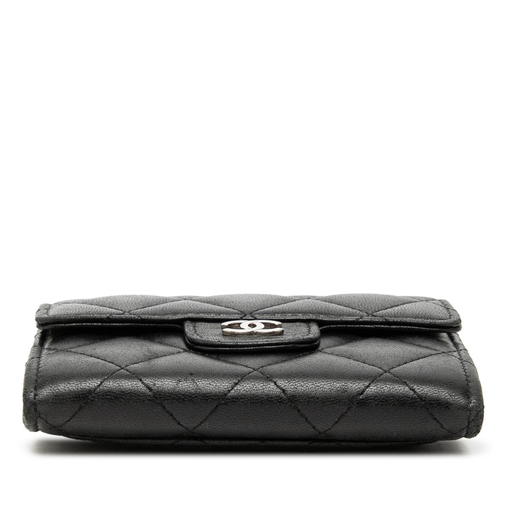 Chanel Classic Cuir d’agneau à rabat Card Holder