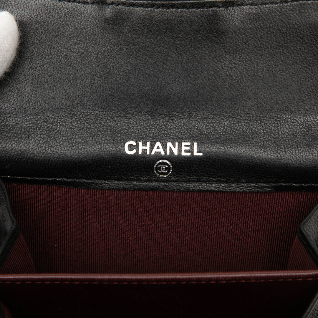 Chanel Classic Cuir d’agneau à rabat Card Holder
