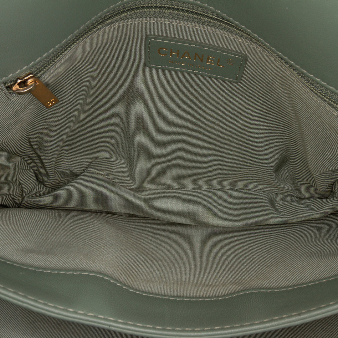 Large Quilted Lambskin Daily Companion Flap Green - Gaby Paris