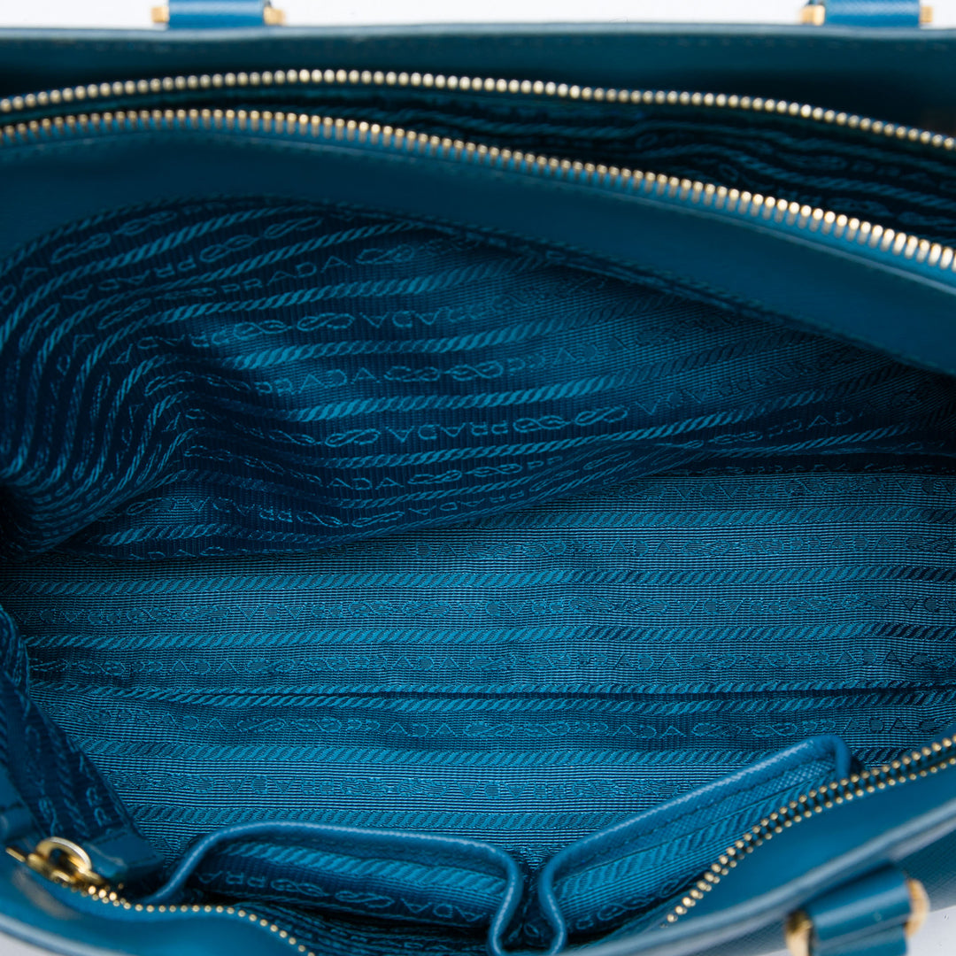 Prada Cabas Lux Zippé Saffiano Moyen Bleu – vue 4 – GABY PARIS