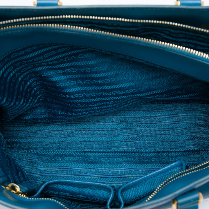 Prada Cabas Lux Zippé Saffiano Moyen Bleu – vue 4 – GABY PARIS