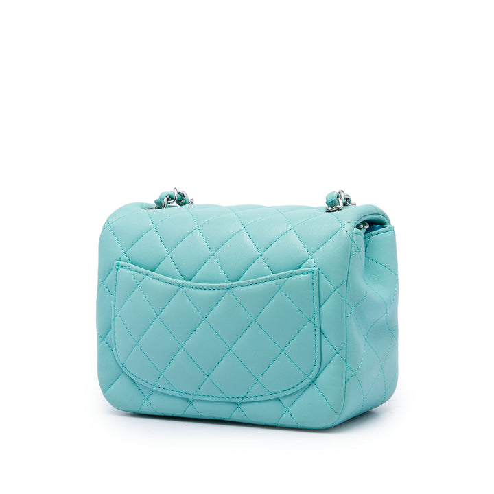 Classic Carré Rabat simple Mini Cuir d'agneau Bleu