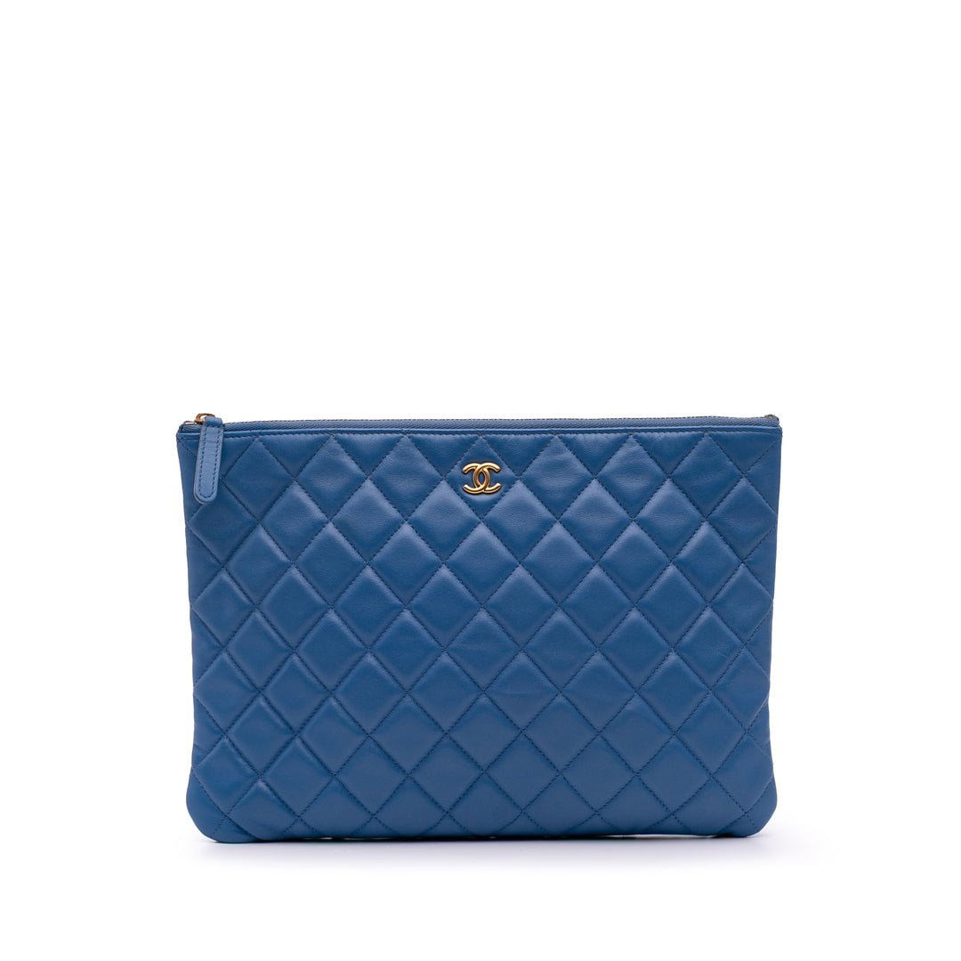 Medium Quilted Lambskin O Case Clutch Blue - Gaby Paris