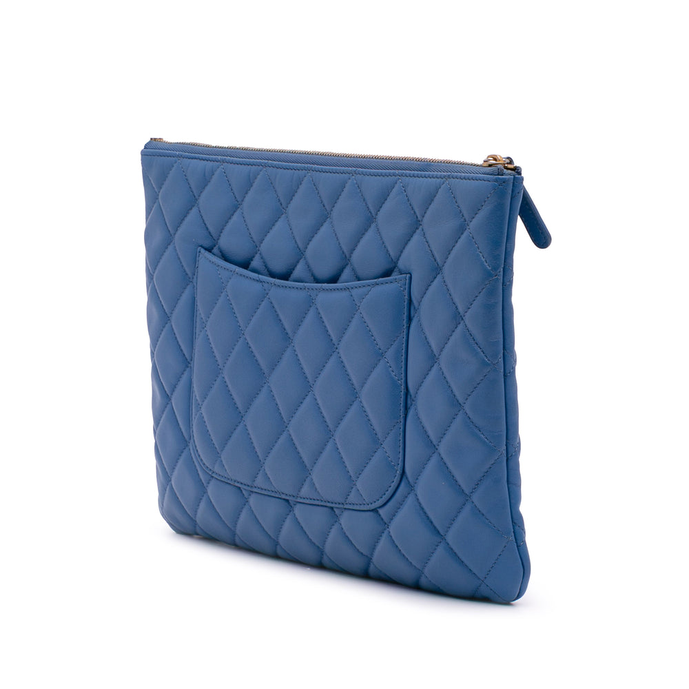 Medium Quilted Lambskin O Case Clutch Blue - Gaby Paris