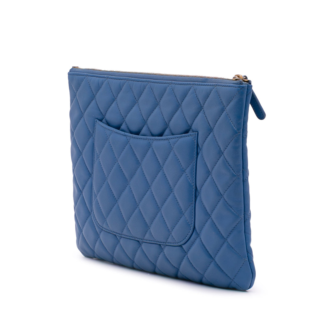 Medium Quilted Lambskin O Case Clutch Blue - Gaby Paris