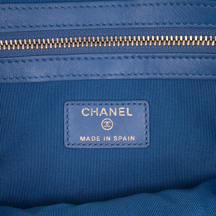 Medium Quilted Lambskin O Case Clutch Blue - Gaby Paris