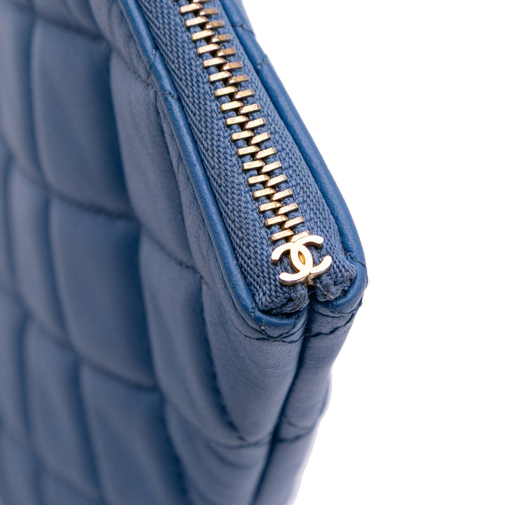 Medium Quilted Lambskin O Case Clutch Blue - Gaby Paris