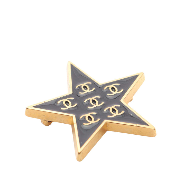 Chanel plaqué Émail CC Star Broche – GABY PARIS Authentique