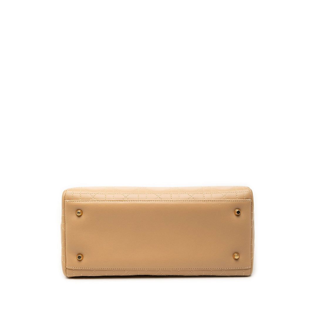 Dior Medium Cuir d’agneau Cannage Lady Dior