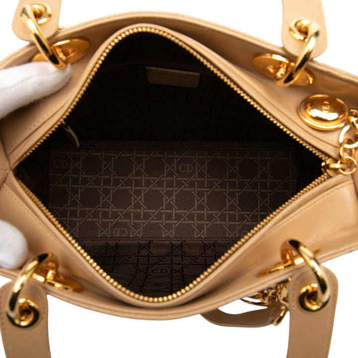 Dior Medium Cuir d’agneau Cannage Lady Dior