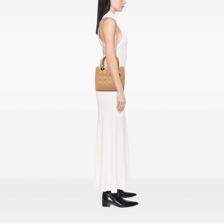 Dior Medium Cuir d’agneau Cannage Lady Dior