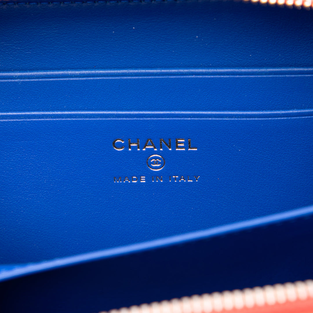 Chanel Vanity Tricolore CC Filigree Mini Cuir caviar Bleu – vue 5 – GABY PARIS