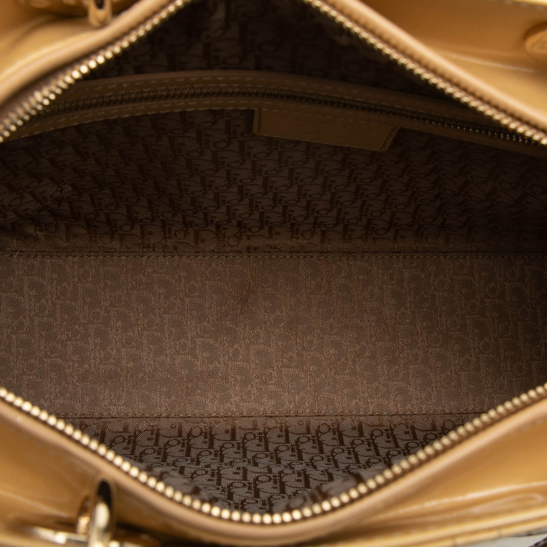 Dior Large Cuir verni Cannage Lady Dior