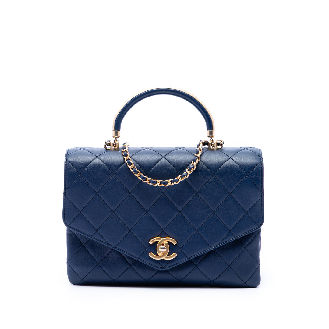 Chanel CC Matelassé Cuir de veau Metal anse supérieure Envelope à rabat