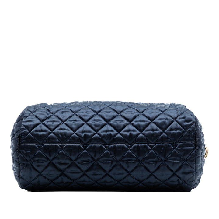 Chanel CC Matelassé Nylon Cristal Barrel Sac porté croisé