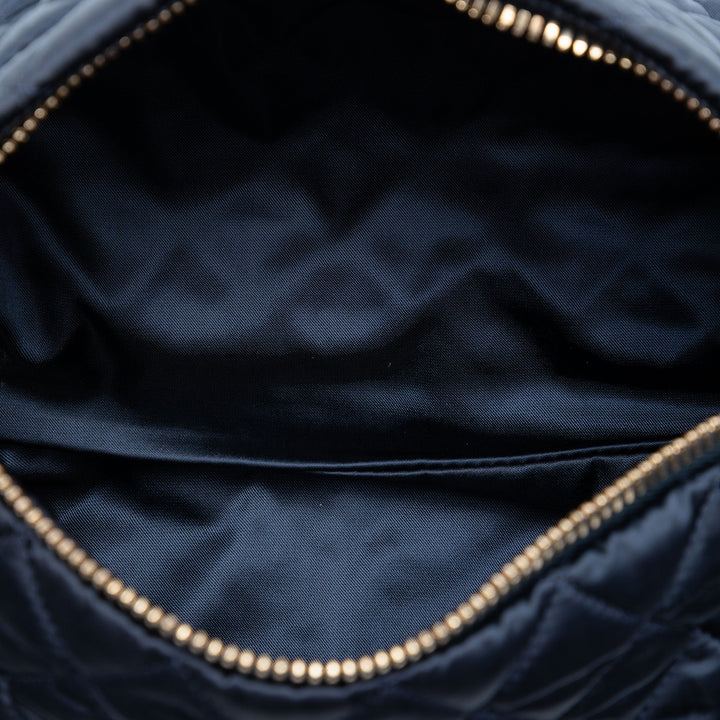 Chanel CC Matelassé Nylon Cristal Barrel Sac porté croisé