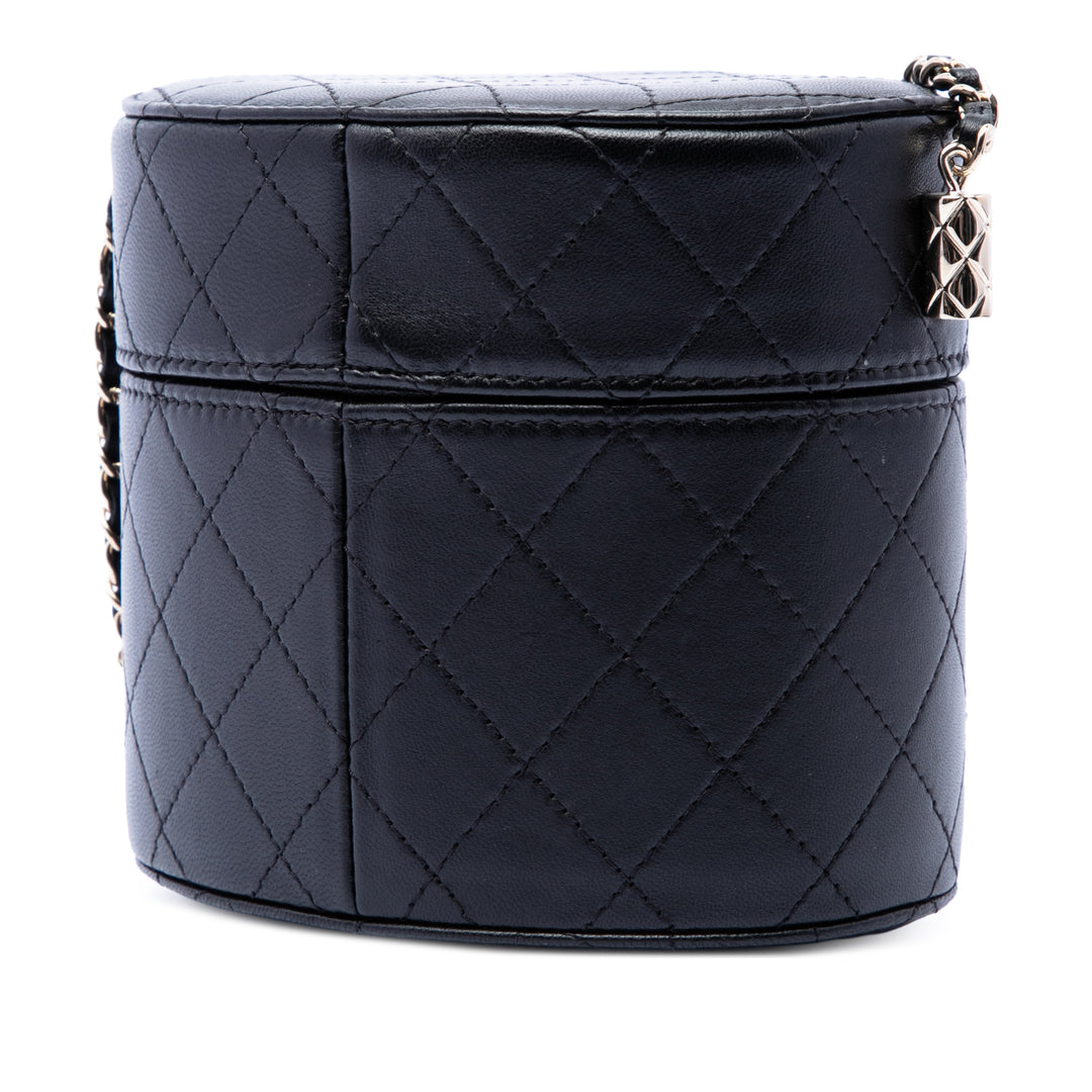 Chanel CC Matelassé Cuir d’agneau Rond Vanity Pochette avec chaîne