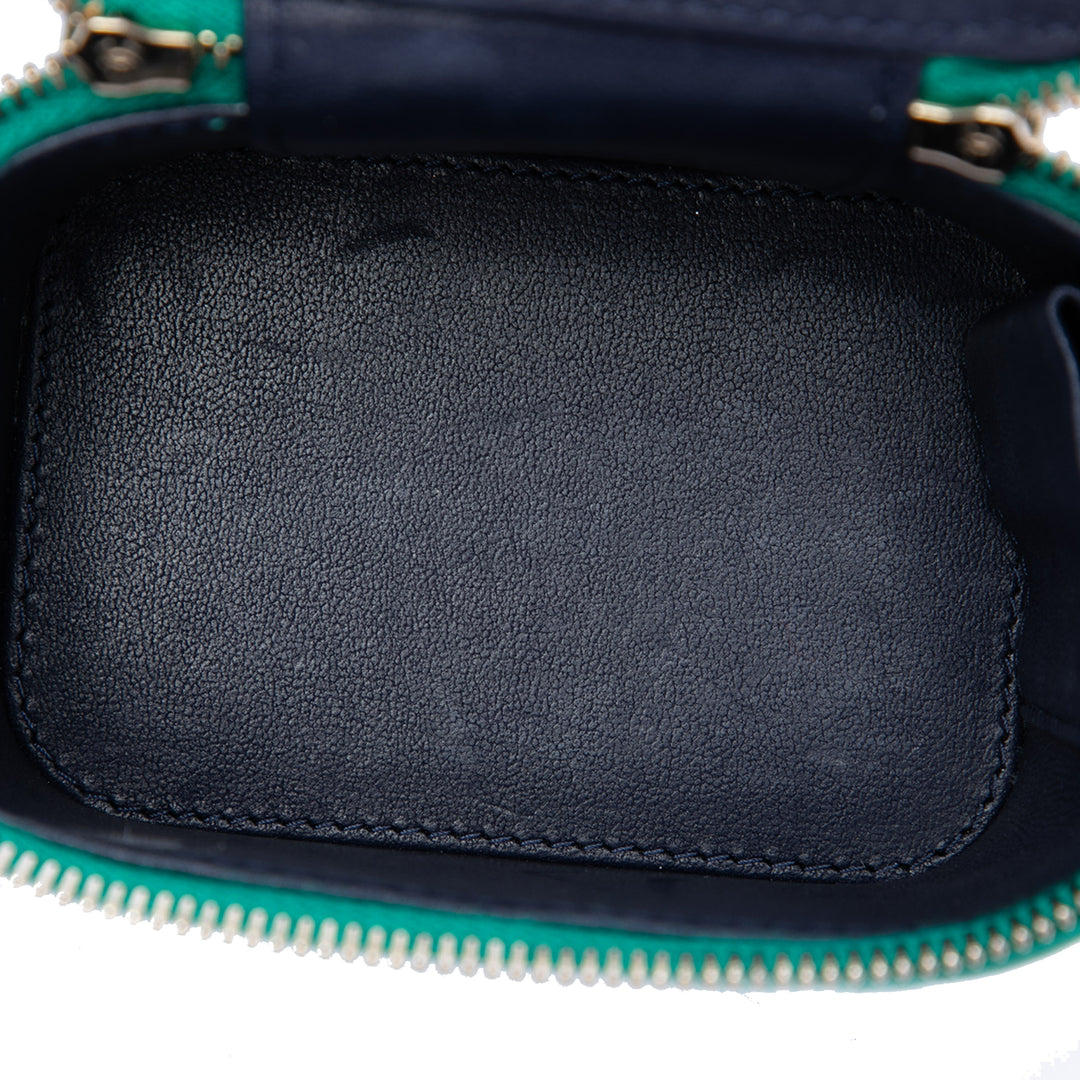 Chanel Mini CC Matelassé Cuir d'agneau anse supérieure Vanity avec chaîne