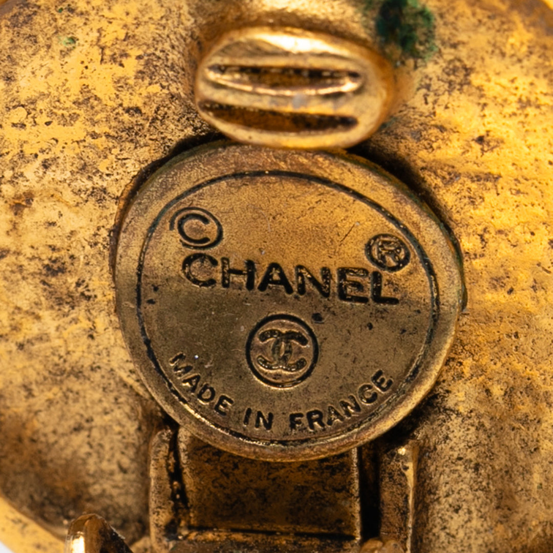 Chanel plaqué CC Rond Clip On Boucle d’oreilles