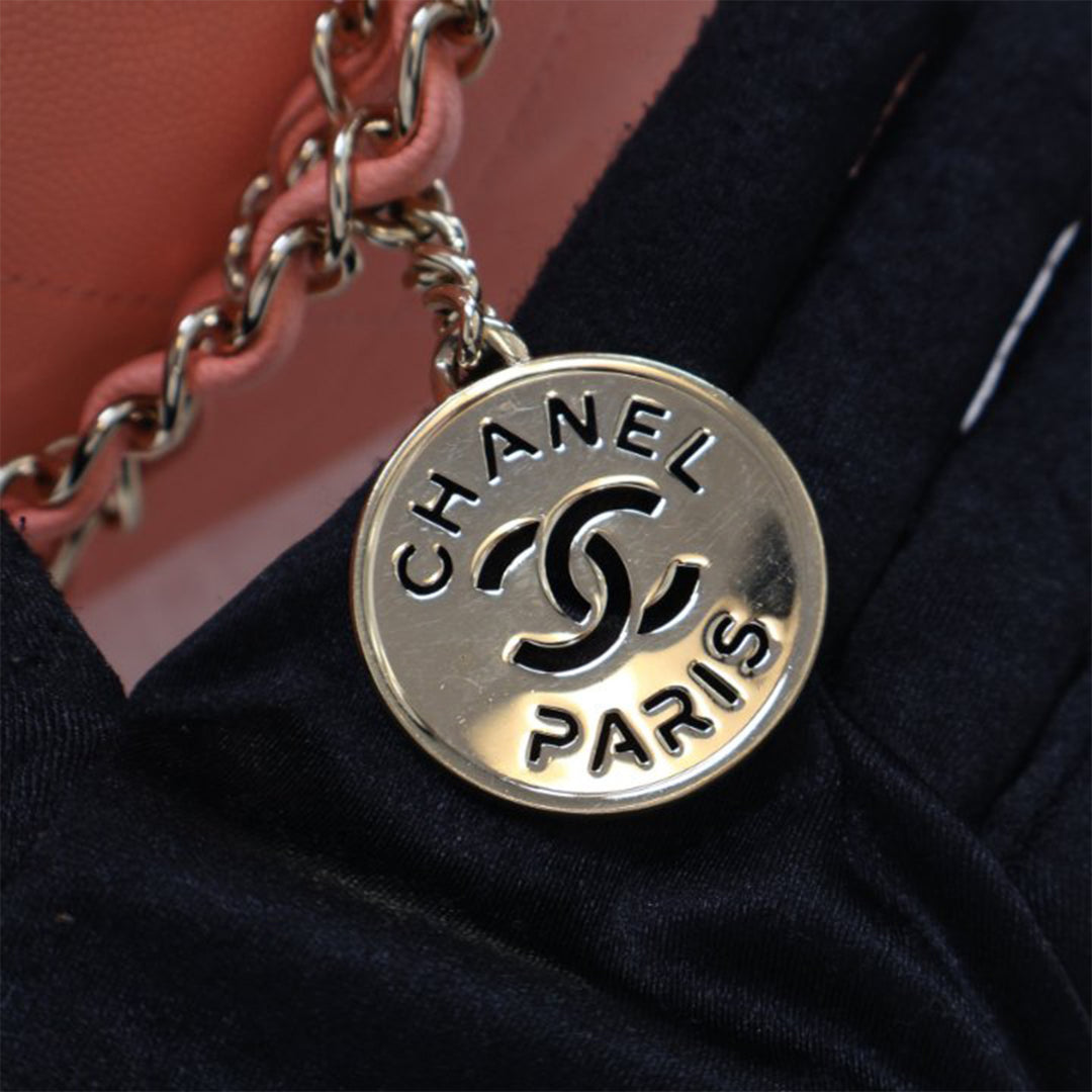 Chanel Small Matelassé Caviar 22 Sac à main