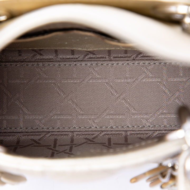 Dior Micro Metallic froissé Cuir de veau Lucky Dior Cannage Lady Dior