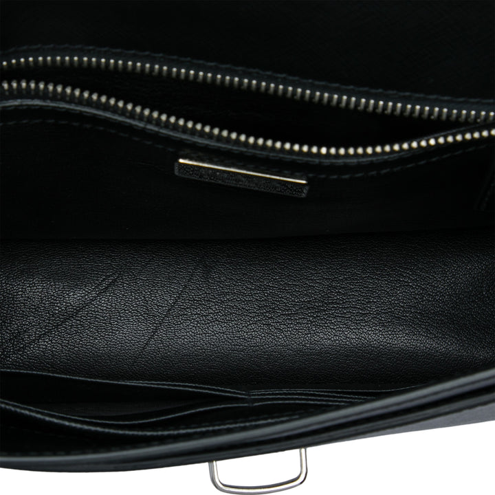 clouté Push Lock Wristlet Pochette Saffiano Noir