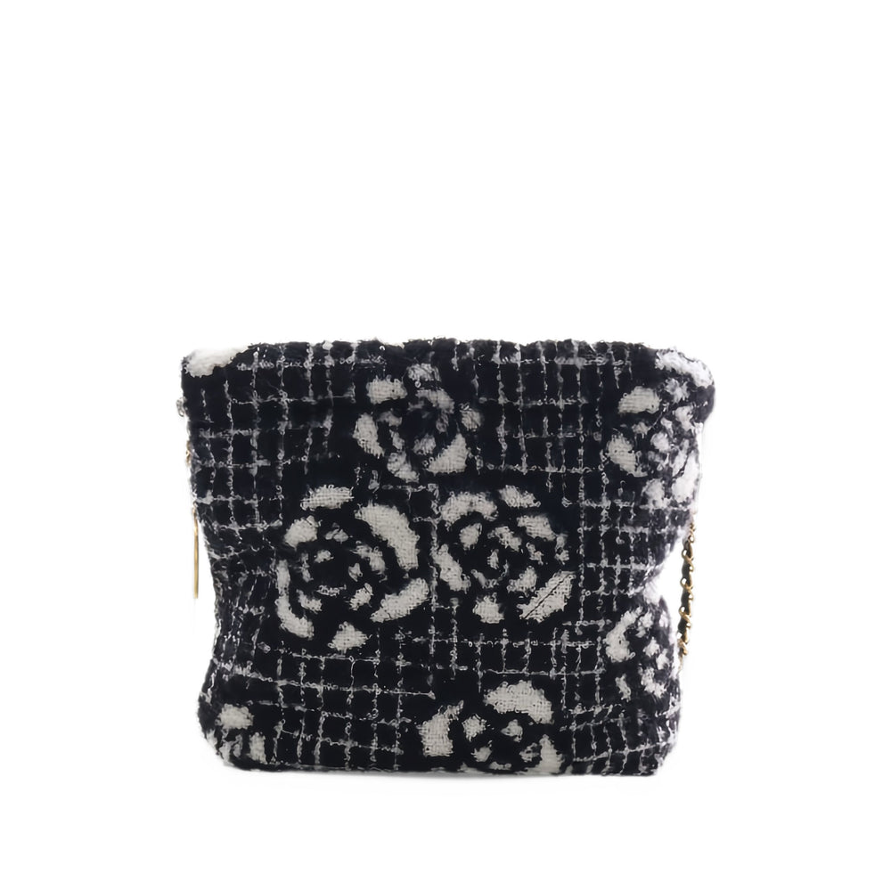 Chanel Sac à main Camellia 22 Mini Noir – vue 2 – GABY PARIS