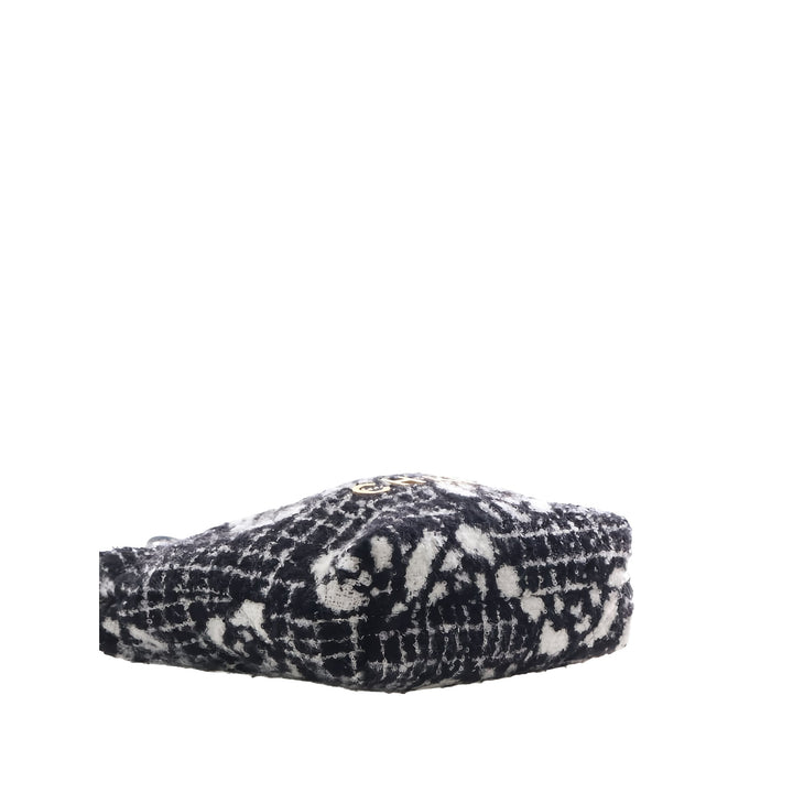 Chanel Sac à main Camellia 22 Mini Noir – vue 9 – GABY PARIS