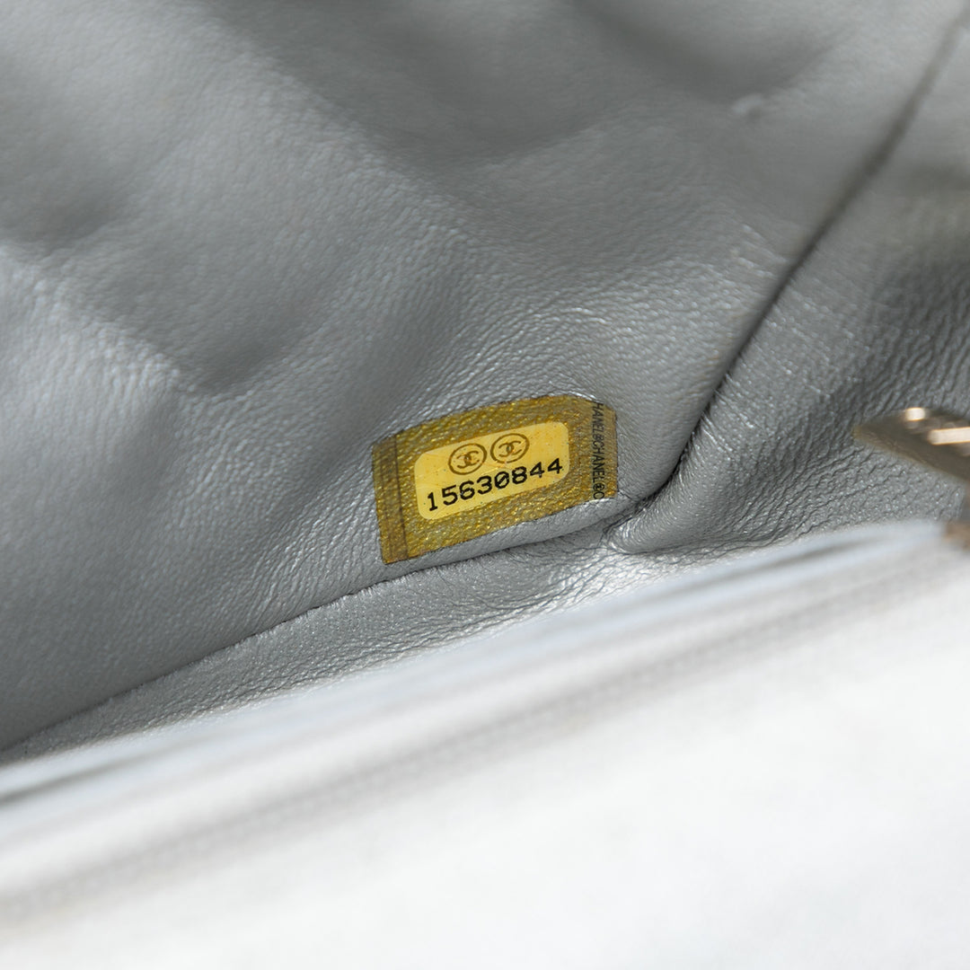 Chanel Mini Rectangular Classic Iridescent Cuir d’agneau Simple rabat – GABY PARIS Authentique