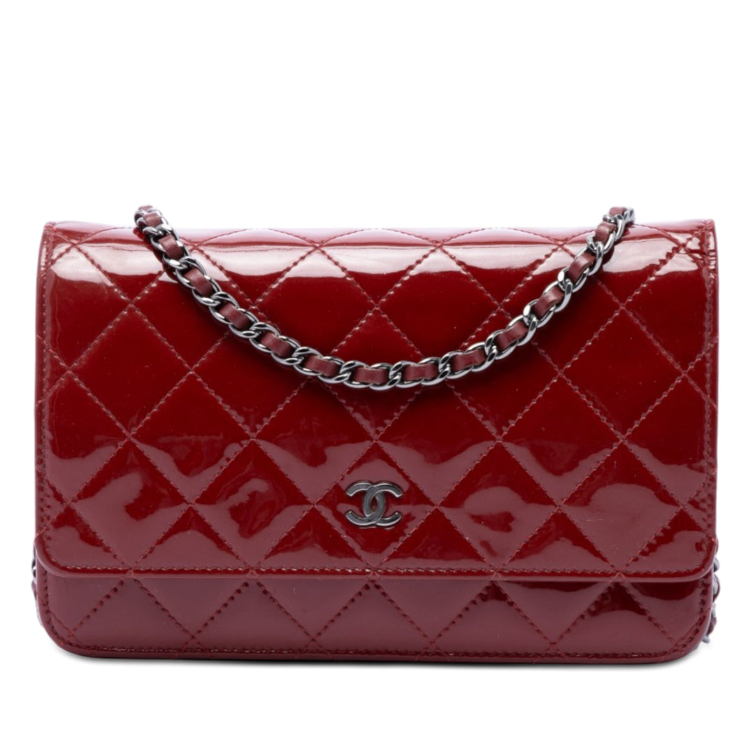 Chanel CC Matelassé Cuir verni Wallet on Chain