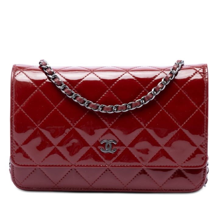Chanel CC Matelassé Cuir verni Wallet on Chain