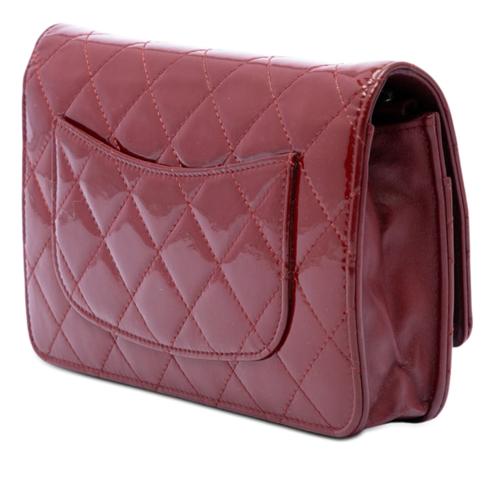 Chanel CC Matelassé Cuir verni Wallet on Chain