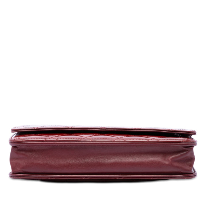 Chanel CC Matelassé Cuir verni Wallet on Chain