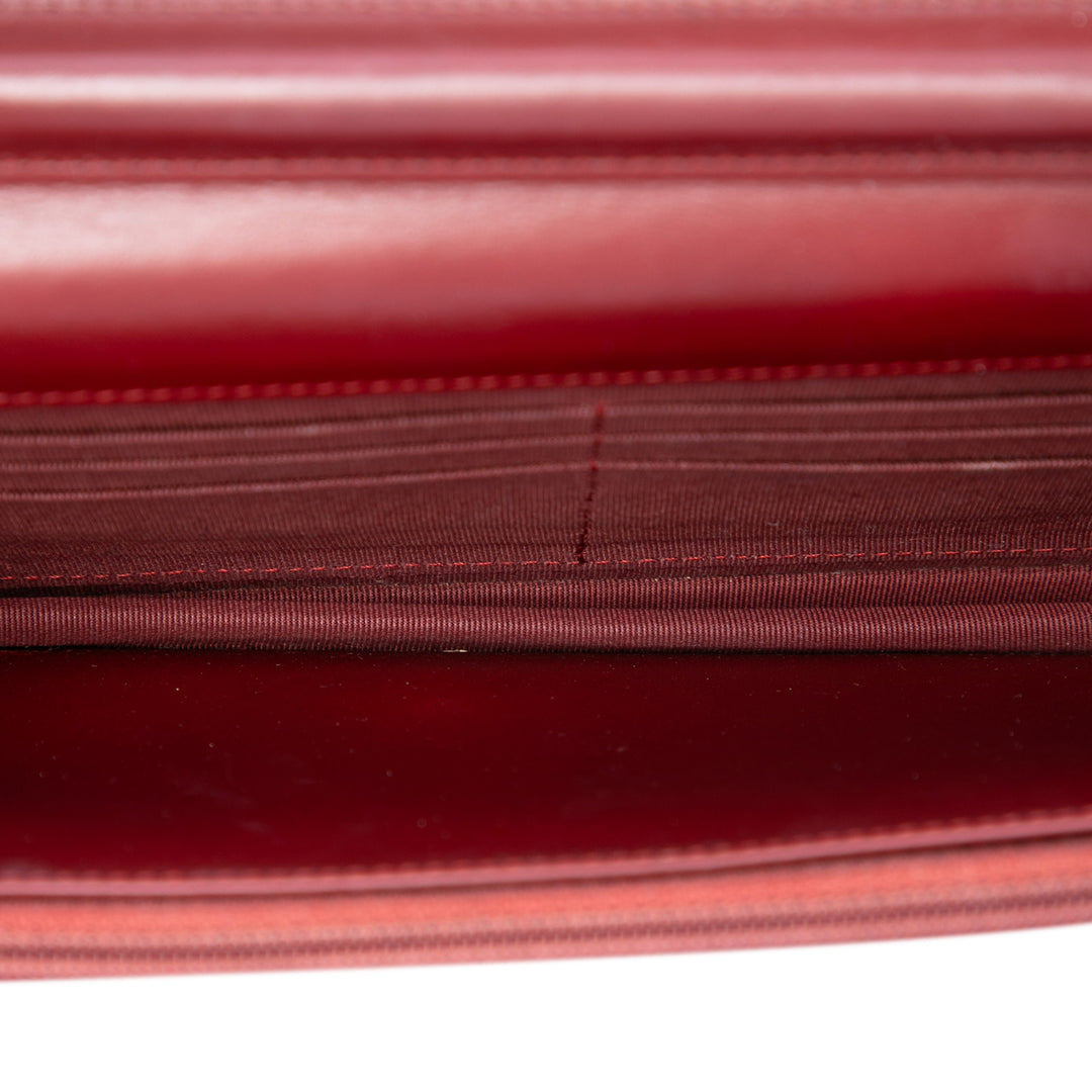 Chanel CC Matelassé Cuir verni Wallet on Chain