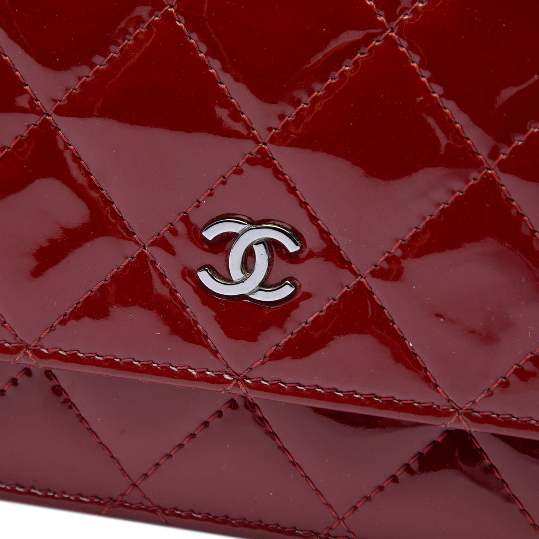 Chanel CC Matelassé Cuir verni Wallet on Chain