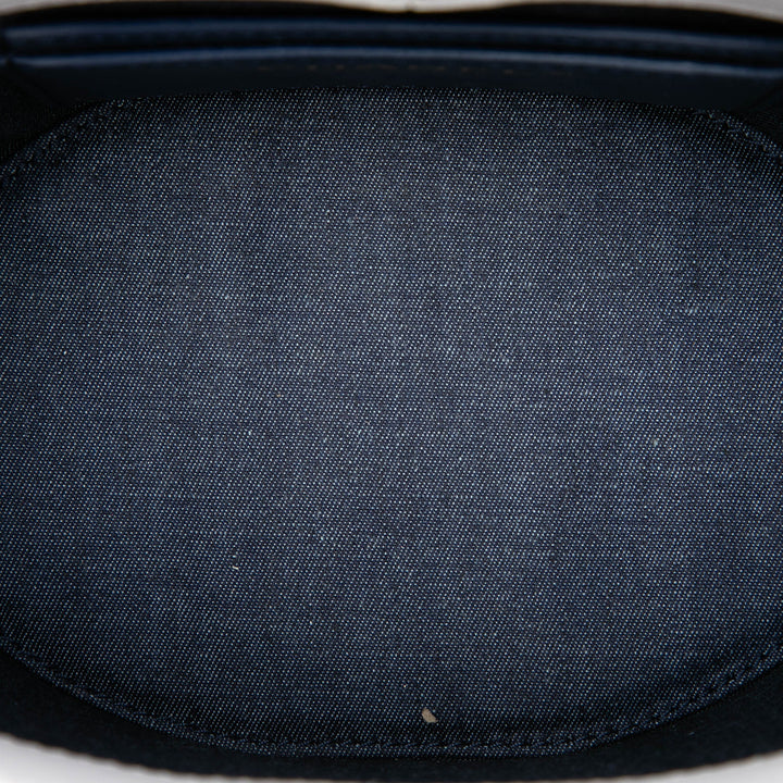 Chanel Vanity CC Matelassé Elegant Chaîne Cuir d'agneau Blanc – vue 4 – GABY PARIS