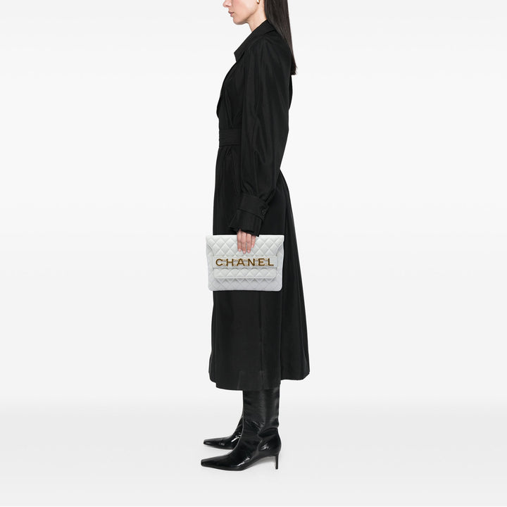 Matelassé Logo Enchained Pochette Cuir de veau Blanc