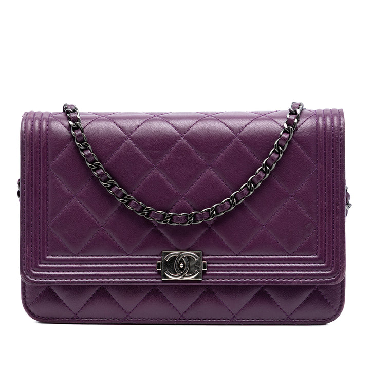Chanel Matelassé Cuir d’agneau Boy Wallet on Chain