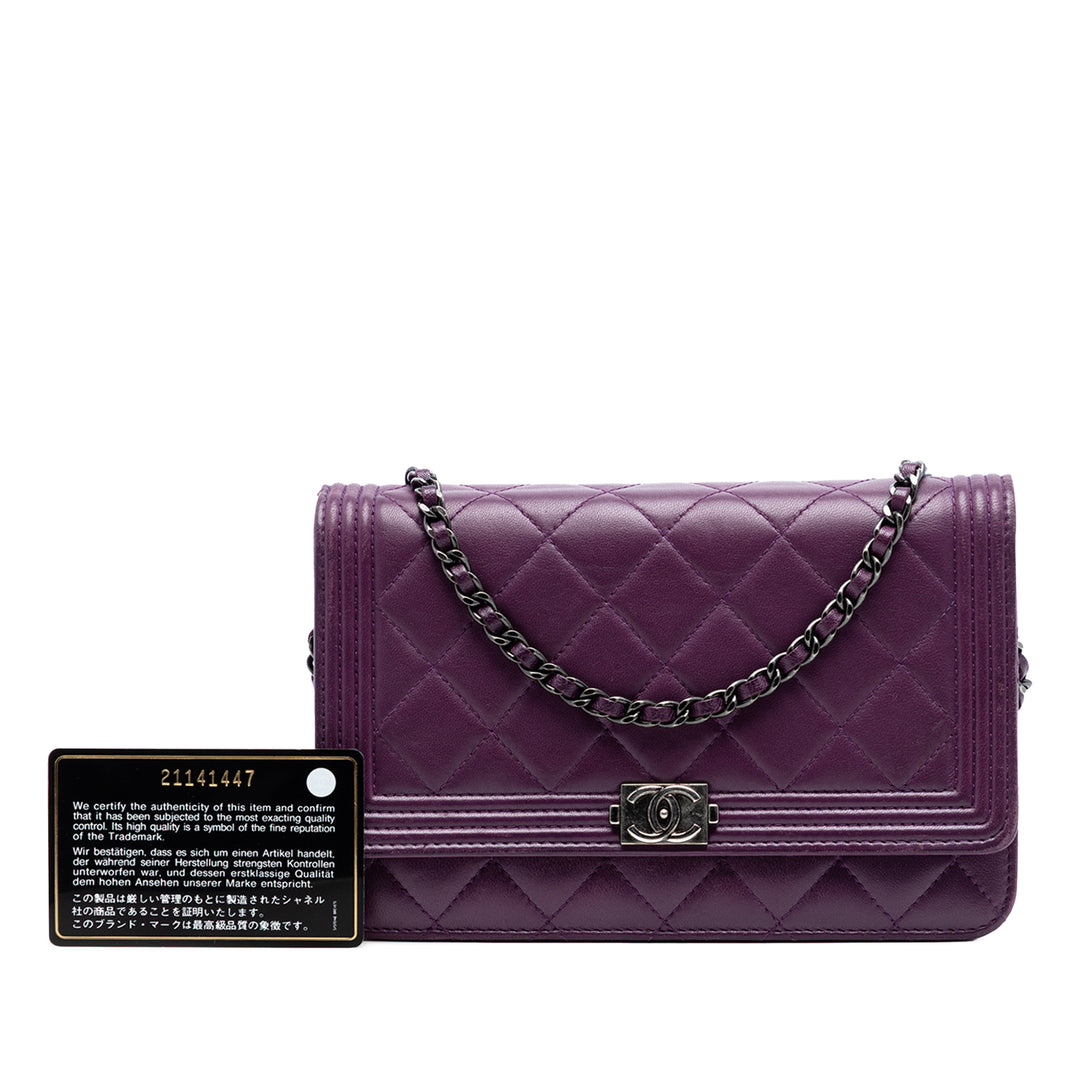 Chanel Matelassé Cuir d’agneau Boy Wallet on Chain