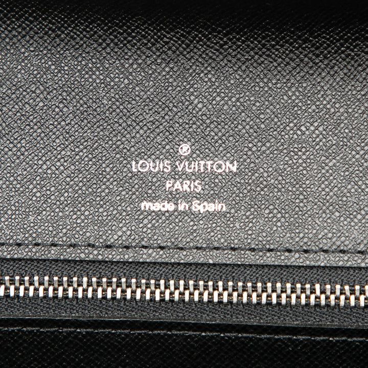 Louis Vuitton Taiga Selenga