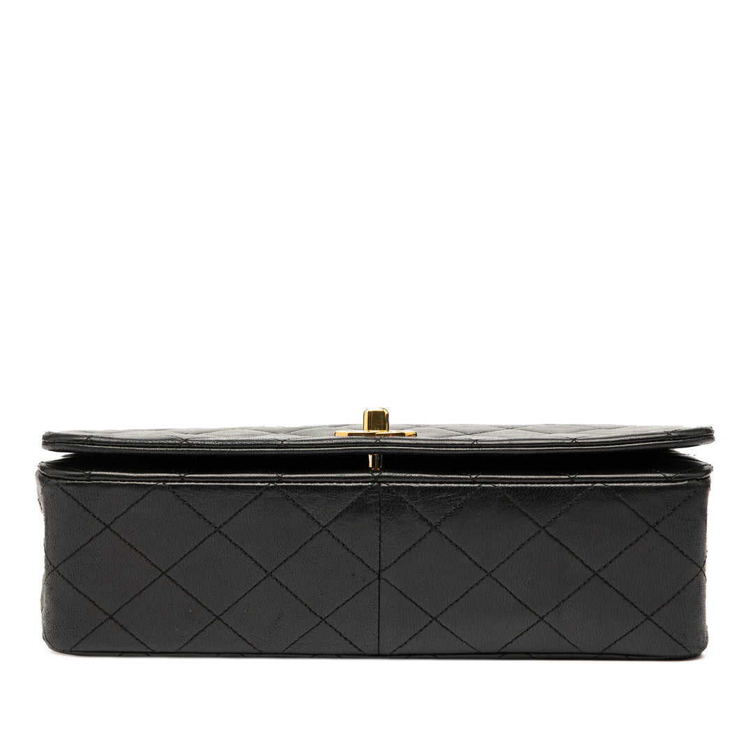 Chanel Medium Quilted Cuir d’agneau Rabat intégral Noir – GABY PARIS Authentique